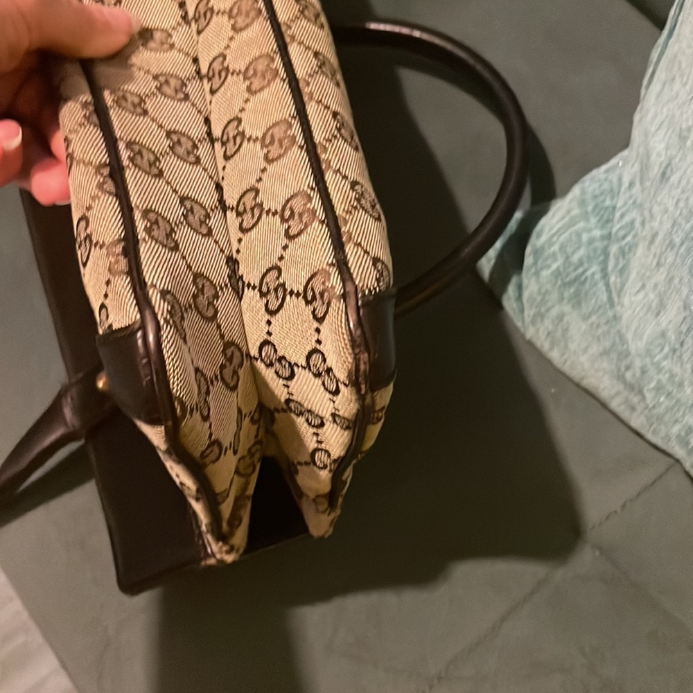 Gucci Bag - Picture 8 of 9